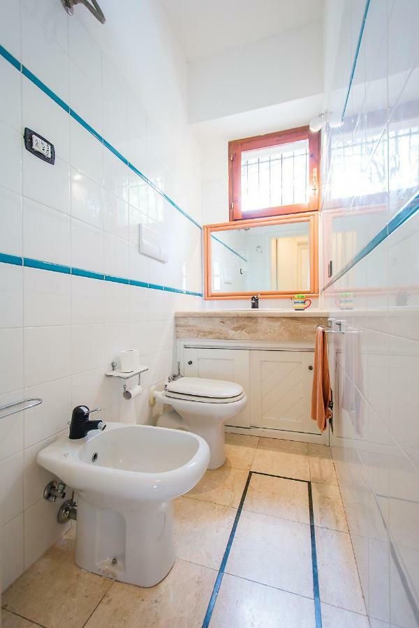 Casa Vacanze Rosa Maria オロゼーイ エクステリア 写真
