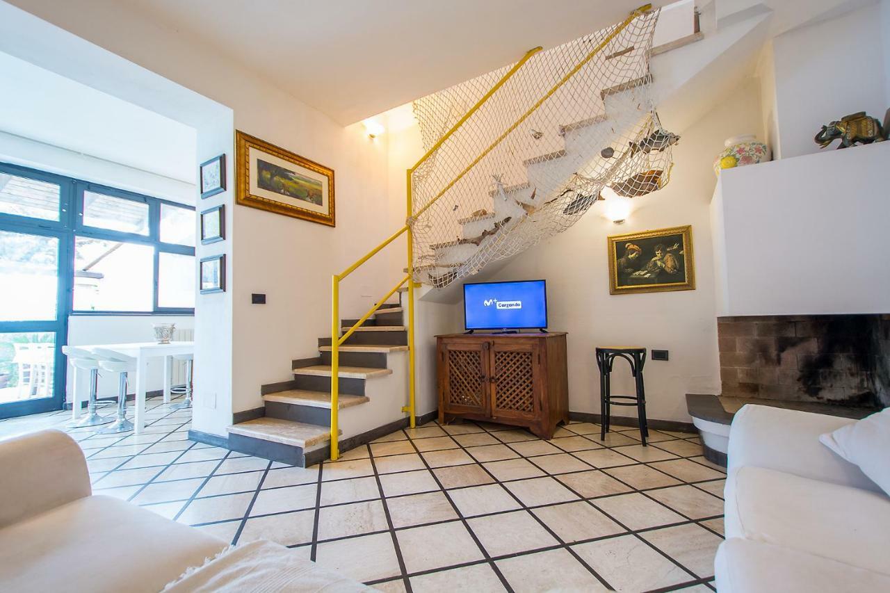 Casa Vacanze Rosa Maria オロゼーイ エクステリア 写真