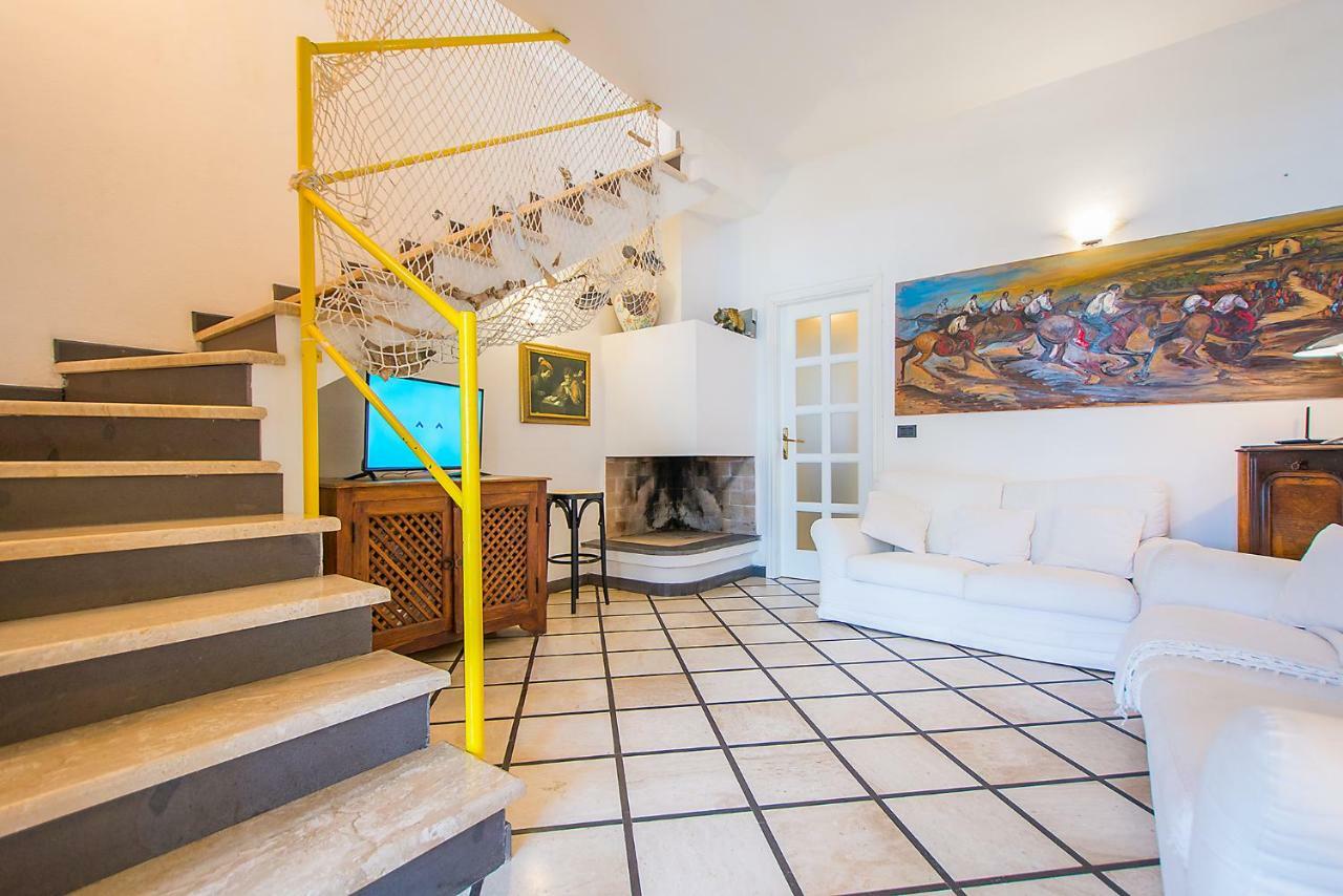 Casa Vacanze Rosa Maria オロゼーイ エクステリア 写真