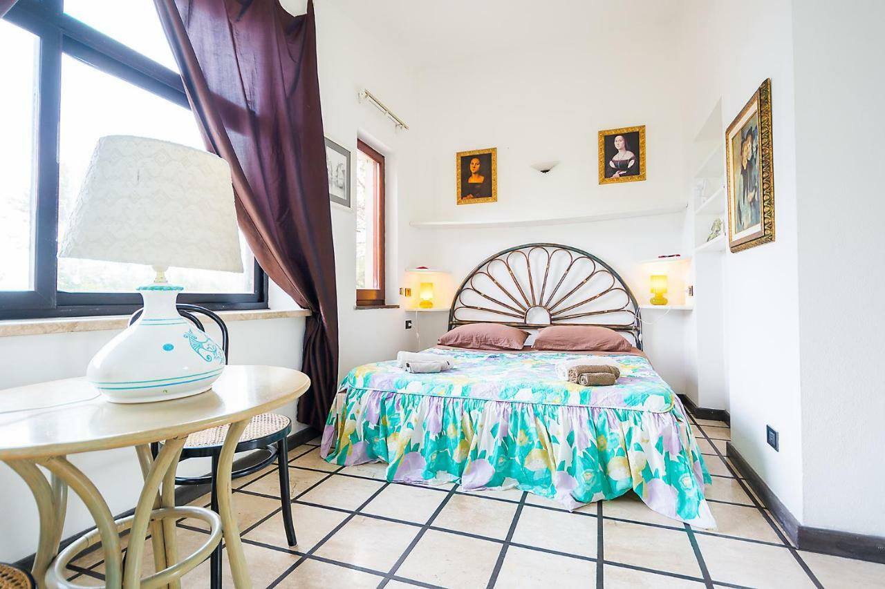Casa Vacanze Rosa Maria オロゼーイ エクステリア 写真